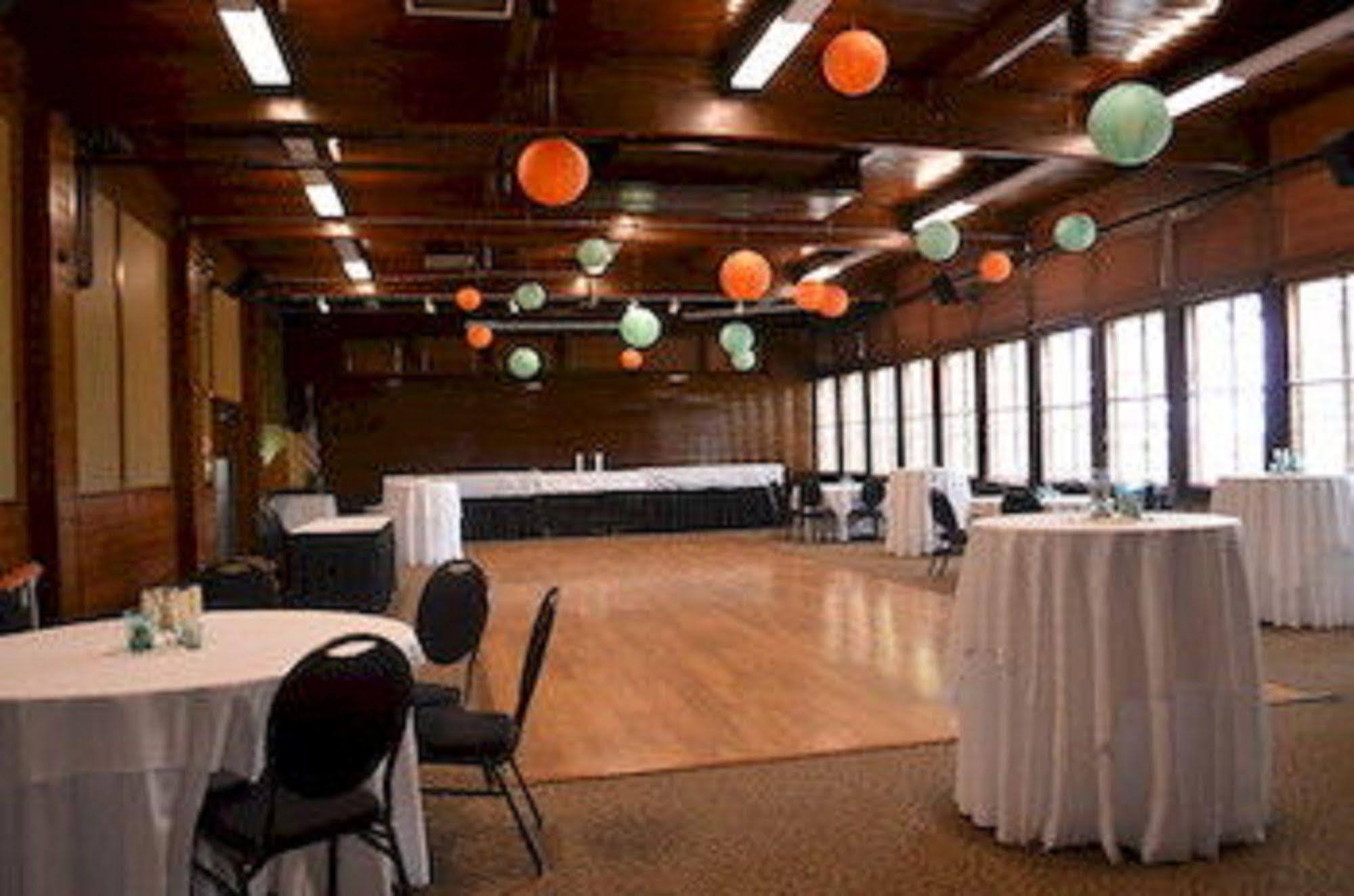 Starved Rock Lodge & Conference Center Utica Exterior photo